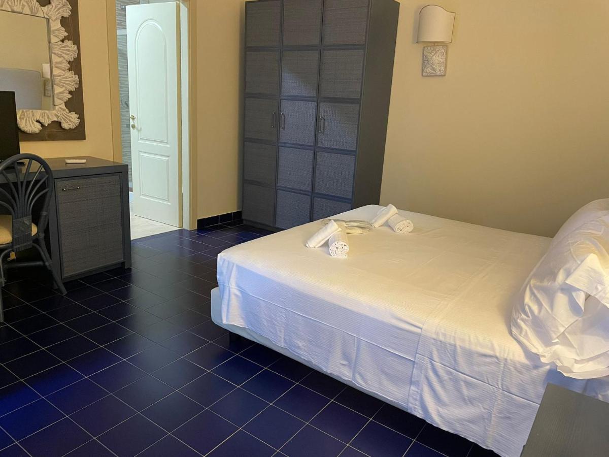 Hotiday Room Collection - Mattinata Faraglioni Εξωτερικό φωτογραφία